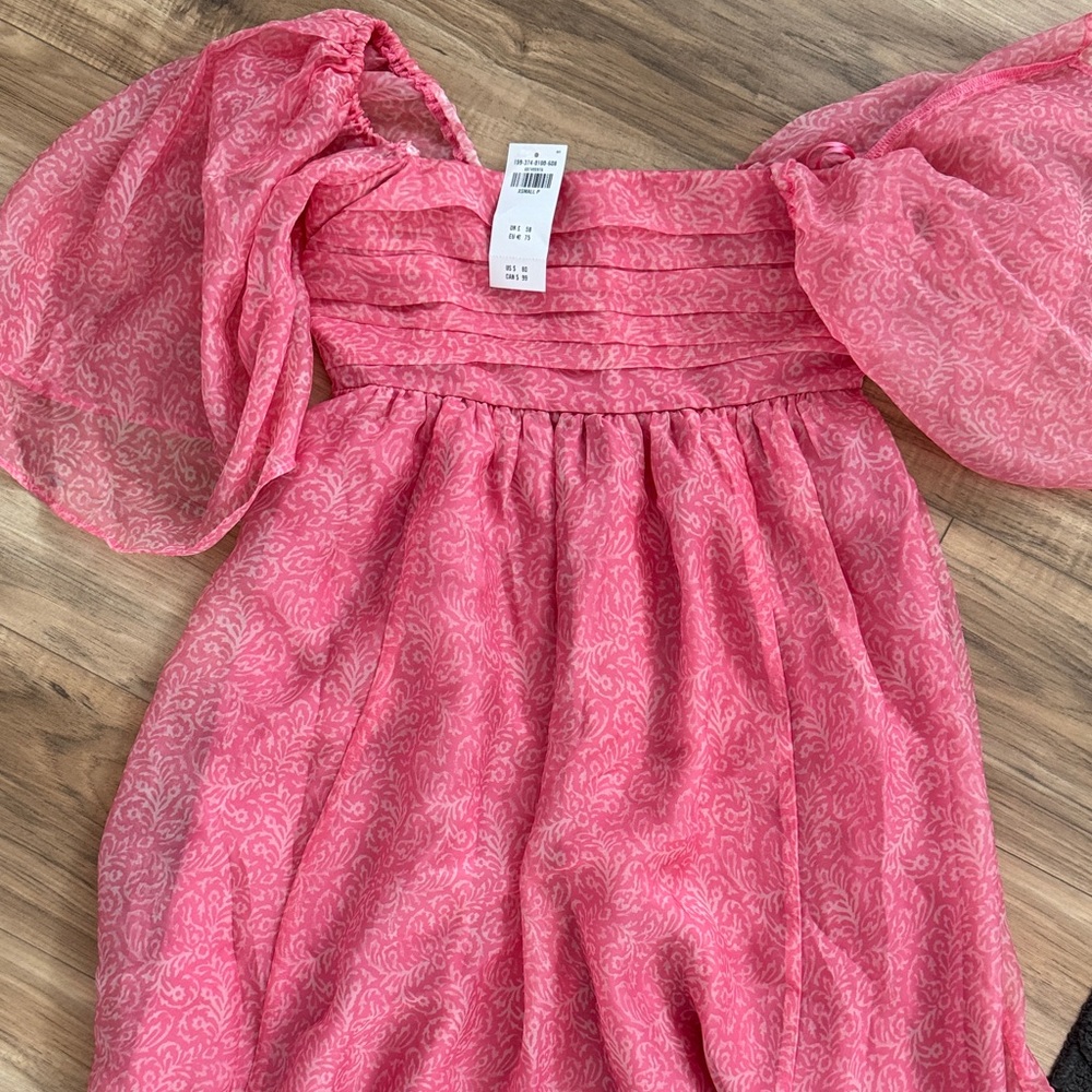 Pink puff sleeve Abercrombie dress